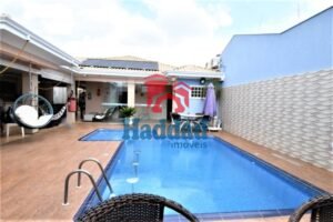 BELíSSIMA CASA  Á  VENDA Ref: 4406