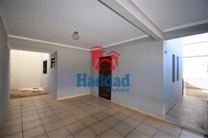 ÓTIMO SOBRADO DE MEIO TERRENO Ref: 7198