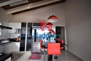 LINDA CASA A VENDA COM ÓTIMO ACABAMENTO Ref: 9351