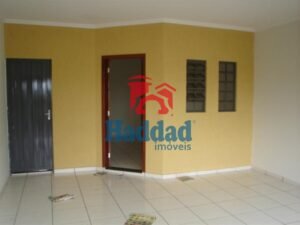 CASA EM BOA LOCALIZAÇÃO PARA INVESTIMENTO Ref: 10937