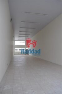 ALUGA-SE IMÓVEL COMERCIAL NO CENTRO DE BIRIGUI Ref: 11369