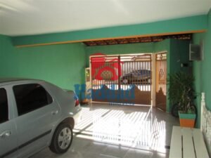 CASA COM SALA COMERCIAL Ref: 12119