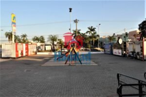 EXCELENTE ÁREA DE ESQUINA EM AVENIDA MOVIMENTADA Ref: 13493