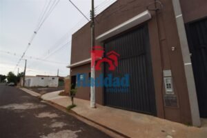 GALPÃO COM ESCRITÓRIO E ENTRADA PARA CAMINHÃO Ref: 14798