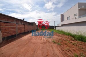 TERRENO À VENDA EM CONDOMÍNIO FECHADO Ref: 14951