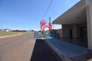 CASA PARA LOCAÇÃO EM CONDOMÍNIO FECHADO Ref: 15087