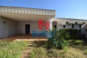 CASA À VENDA NO CENTRO Ref: 15308