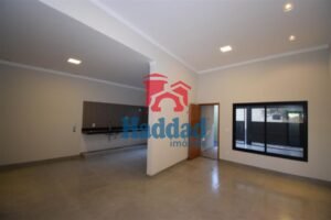 Descubra o seu novo lar neste imóvel contemporâneo, projetado para oferecer conforto e praticidade! Ref: 15338