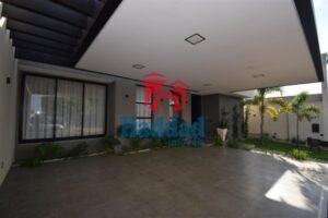 BELISSIMA CASA EM ÓTIMO CONDOMINIO FECHADO…!! Ref: 15480