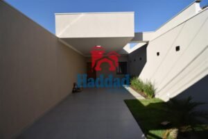 CASA NOVINHA, SUITE E 3 VAGAS DE GARAGEM Ref: 15501