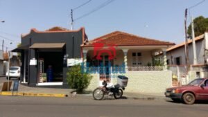 IMÓVEL COMERCIAL DE ESQUINA COM ÁREA TOTAL DE 512,12m² A VENDA EM BIRIGUI SP Ref: 9083