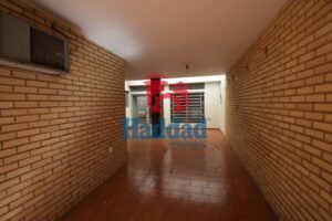 CASA PARA LOCAÇÃO EXCELENTE PONTO COMERCIAL Ref: 14331