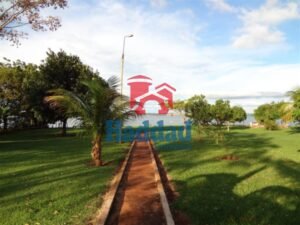 ÁREA DE TERRENO COM 16 METROS DE FRENTE POR 135 METROS DE FRENTE AOS FUNDOS AS MARGENS DO RIO TIETÊ. Ref: 15006