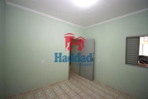 CASA COM SALÃO COMERCIAL  E OTIMA LOCALIZAÇÃO Ref: 6187 - F06187T
