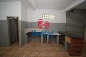 CASA COM SALÃO COMERCIAL  E OTIMA LOCALIZAÇÃO Ref: 6187 - F06187X