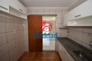 ÓTMO APARTAMENTO EM FRENTE  A PRAÇA  DO POVO NO PRIMEIRO ANDAR-DISPONIVEL PARA LOCAÇÃO NO CENTRO !! Ref: 6753 - DSC_0008