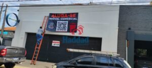 SALÃO COMERCIAL AO LADO DA GALERIA EM BIRIGUI Ref: 7640