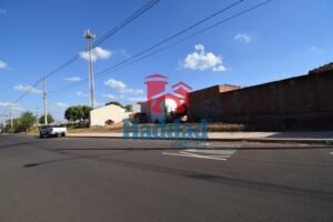 CONSTRUA SEU SONHO EM BAIRRO NOBRE Ref: 9600