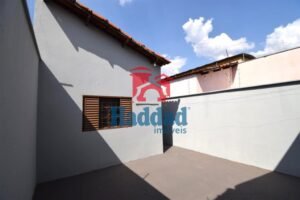 CASA PARA LOCAÇÃO 2 QUARTOS E GARAGEM COBERTA Ref: 9738 - DSC_0021