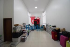 EXCELENTE CASA EM CONDOMINIO FECHADO DE ALTO PADRÃO Ref: 10805