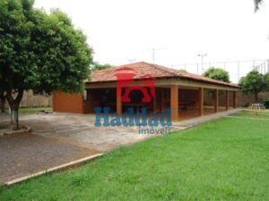CASA COM PISCINA EM TERRENO DE 5.250 m² EM BIRIGUI SP Ref: 11464 - DSC08577