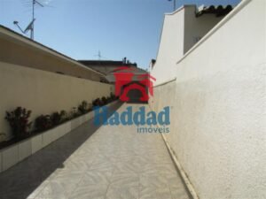 CASA EM ÓTIMO ESTADO DE CONSERVAÇÃO PARA VENDA Ref: 11863