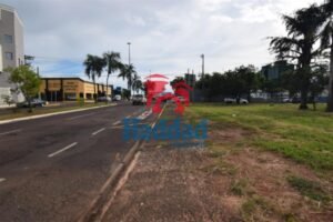 OPORTUNIDADE ESTRATÉGICA: TERRENO COMERCIAL NA AV. NOVE DE JULHO Ref: 12392 - DSC_0101