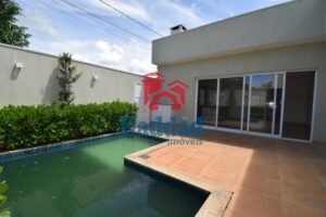 LINDO IMÓVEL A VENDA EM CONDOMÍNIO FECHADO Ref: 13238