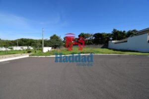 TERRENO EM ÓTIMO CONDOMINIO FECHADO PRONTO PARA CONSTRUÇÃO Ref: 13458