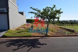 TERRENO MUITO BEM LOCALIZADO NO PARQUE DAS ARVORES Ref: 13929