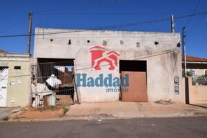 SALÃO COMERCIAL E EDÍOCULA SEM TERMINAREDÍCULA NO FUNDO COM UM QUARTO UM WC E VARANDA, SEM TERMINAR, NA FRENTE SALÃO COMERCIAL, SEM TERMINAR E SEM PORTA Ref: 14108 - DSC_0147