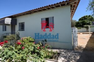 CASA PARA VENDA COM OTIMA LOCALIZAÇÃO E XECELENTE TERRENO Ref: 14242