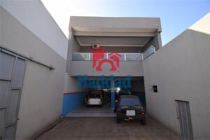 IMÓVEL COM FINALIDADE RESIDENCIAL E COMERCIAL A VENDA Ref: 14481