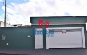 CASA NOVA RECÉM CONSTRUIDA PRÓXIMO AO CENTRO PARA VENDA Ref: 14711