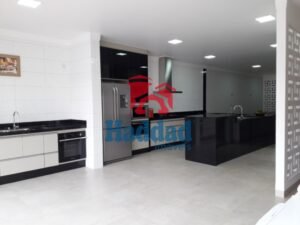 EXCELENTE OPORTUNIDADE – CASA MODERNA NA VILA GUANABARA Ref: 14725 - 04