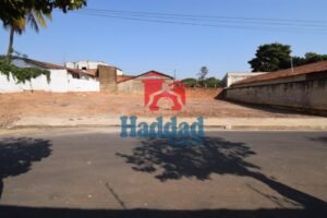 VENDE-SE TERRENO / ÁREA PRÓXIMO DO PROENÇA -TOTAL 506 M² Ref: 15064