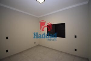 CASA NOVINHA. OK PARA FINANCIAMENTO, ACABAMENTO DIFENCIADO, LOCALIZAÇÃO PRIVELGIADA… Ref: 15288 - DSC_0064