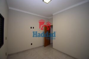 CASA NOVINHA. OK PARA FINANCIAMENTO, ACABAMENTO DIFENCIADO, LOCALIZAÇÃO PRIVELGIADA… Ref: 15288 - DSC_0065