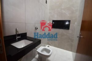 CASA NOVINHA. OK PARA FINANCIAMENTO, ACABAMENTO DIFENCIADO, LOCALIZAÇÃO PRIVELGIADA… Ref: 15289 - DSC_0111