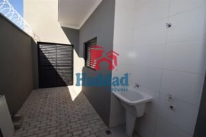CASA NOVINHA. OK PARA FINANCIAMENTO, ACABAMENTO DIFENCIADO, LOCALIZAÇÃO PRIVELGIADA… Ref: 15289 - DSC_0112