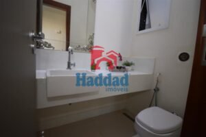 ÓTIMO IMÓVEL EM CONDOMINIO FECHADO Ref: 15374