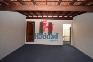 IMÓVEL COM OTIMA LOCALIZAÇÃO COM TRES DORMITÓRIOS Ref: 15518