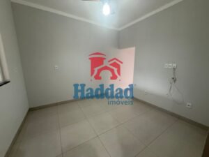 CASA NOVA, 2 QUARTOS SENDO 1 SUITE, SALA COZINHA, PORTÃO ELETRONICO Ref: 15548