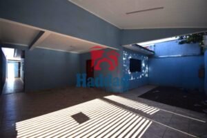 CASA PARA LOCAÇÃO COM TRÊS QUARTOS E CHURRASQUEIRA Ref: 15066