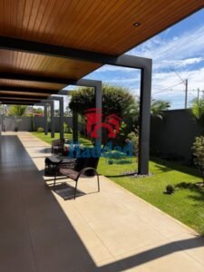 VIVA O EXTRAORDINÁRIO: RANCHO MOBILIADO COM VISTA PRIVILEGIADA E USINA FOTOVOLTAICA. Ref: 15579