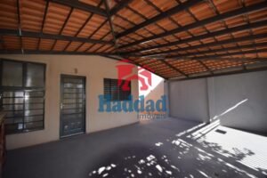 CASA EM BAIRRO COM GRANDE DESENVOLVIMENTO. Ref: 15589