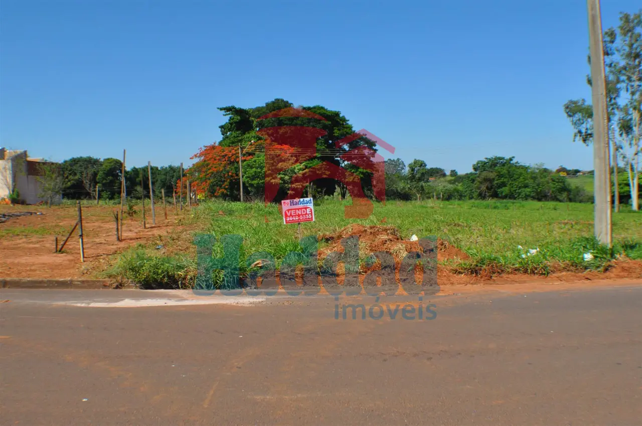 TERRENO NO RESIDENCIAL YPÊ, COM MEDIDAS DIFERENCIADAS 22,34 X 19,75 X 29,66 X 3,25, TOTAL DE 268,63 M², BAIRRO EM DESENVOLVIMENTO, FÁCIL ACESSO AO CENTRO DA CIDADE E A CIDADE VIZINHA, ÓTIMA OPORTUNIDAD. PARA MAIS INFORMAÇÕES CONSULTAR UM DE NOSSOS CORRETORES. Ref: 3977 - DSC_0001