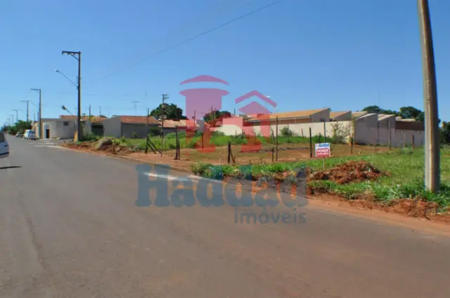 TERRENO NO RESIDENCIAL YPÊ, COM MEDIDAS DIFERENCIADAS 22,34 X 19,75 X 29,66 X 3,25, TOTAL DE 268,63 M², BAIRRO EM DESENVOLVIMENTO, FÁCIL ACESSO AO CENTRO DA CIDADE E A CIDADE VIZINHA, ÓTIMA OPORTUNIDAD. PARA MAIS INFORMAÇÕES CONSULTAR UM DE NOSSOS CORRETORES. Ref: 3977 - DSC_0002