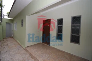 CASA COM SALÃO COMERCIAL  E OTIMA LOCALIZAÇÃO Ref: 6187 - F06187G