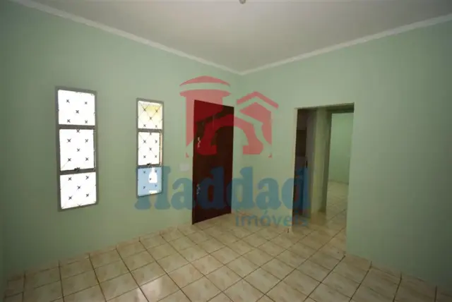 CASA COM SALÃO COMERCIAL  E OTIMA LOCALIZAÇÃO Ref: 6187 - F06187O